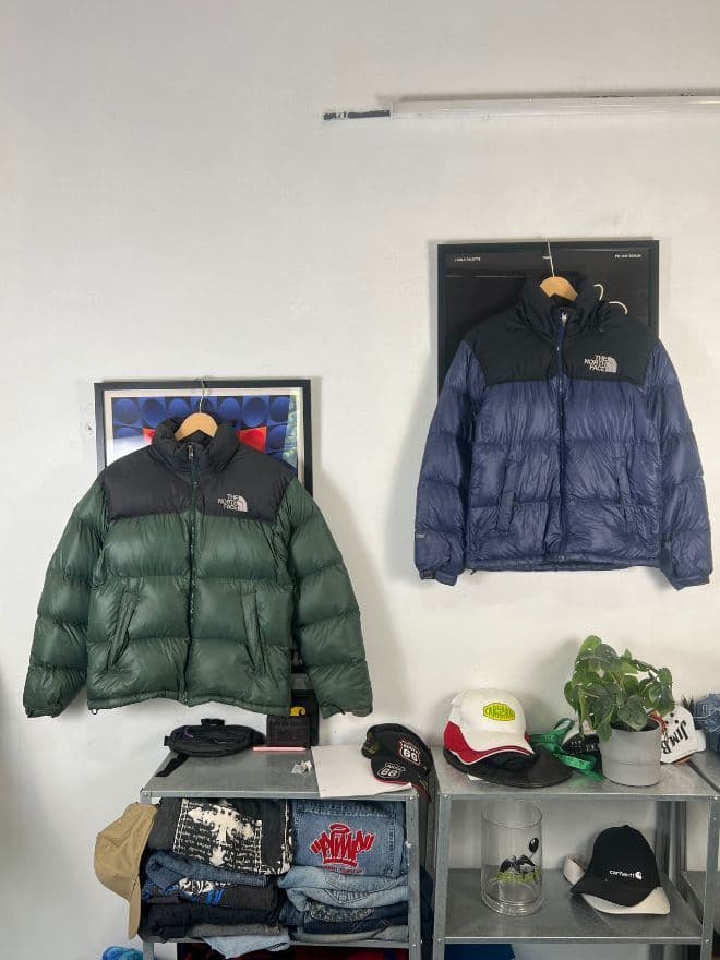 Bundle of  Vintage TNF 700 Mixed Puffer Jackets alternate