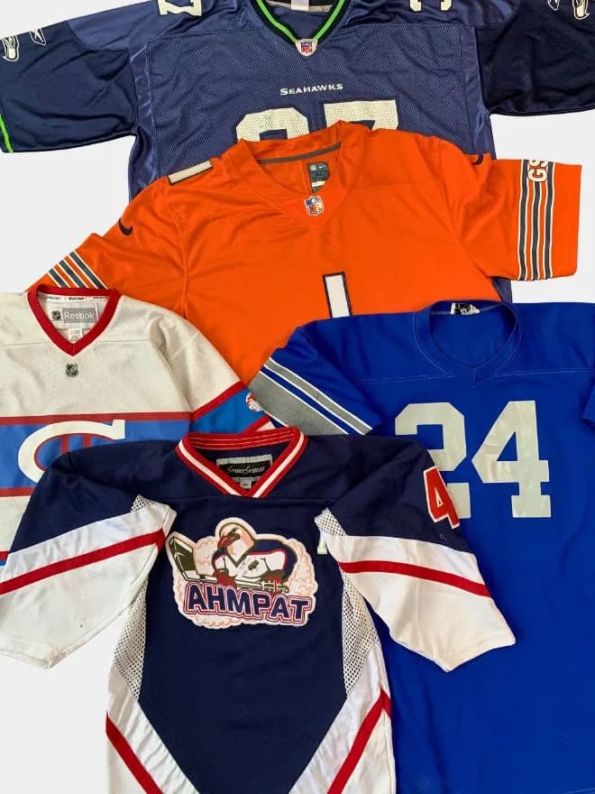 BUNDLE OF Vintage Sports Jerseys  thumbnail 2