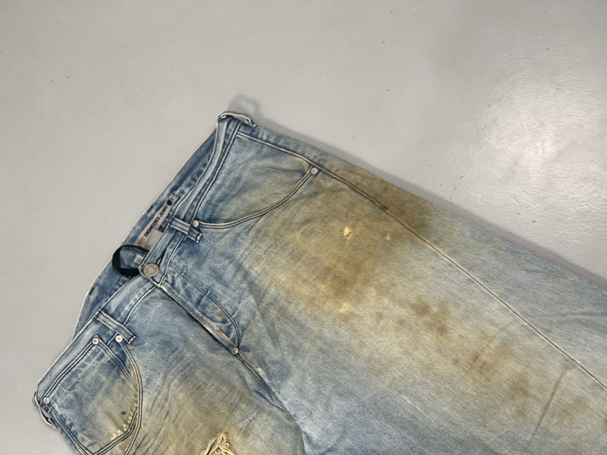 Vintage Levi’s Engineer Jeans – Buckle Belt Baggy Fit