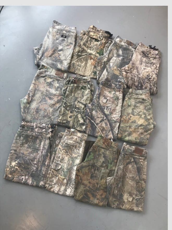 BUNDLE OF 10 VINTAGE RARE REALTREE CAMO CARGOS AND DENIM alternate
