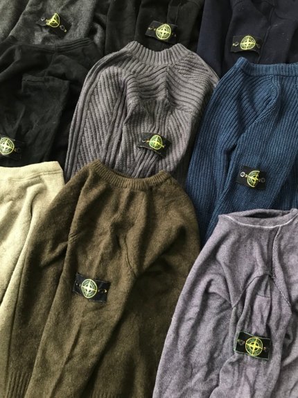 VINTAGE X AUTHENTIC STONE ISLAND SWEATERS ( BUNDLE )