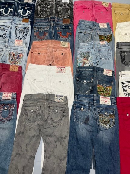 VINTAGE X TRUE RELIGION X MULTICOLOR X EMBROIDERED DENIM