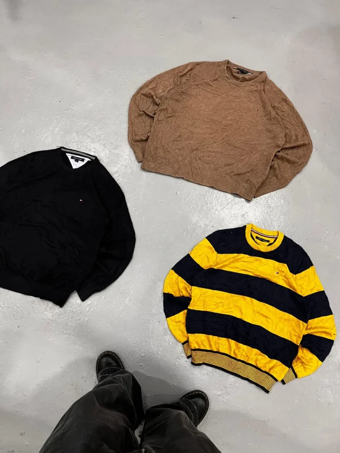 VINTAGE X TOMMY SWEATERS X BUNDLE - Image 2