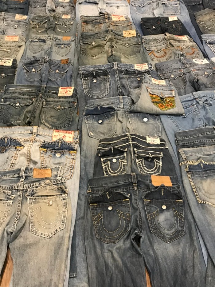 BUNDLE OF 50 VINTAGE TRUE RELIGION BOOTCUT DENIM - Image 1